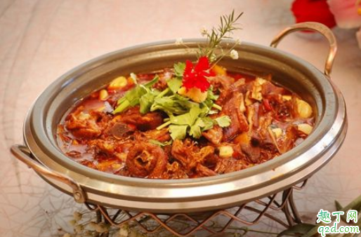 炖大鹅为什么那么腥(铁锅炖大鹅腥吗)
