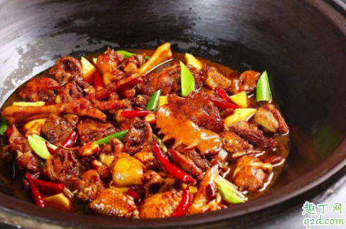 炖大鹅为什么那么腥(铁锅炖大鹅腥吗)