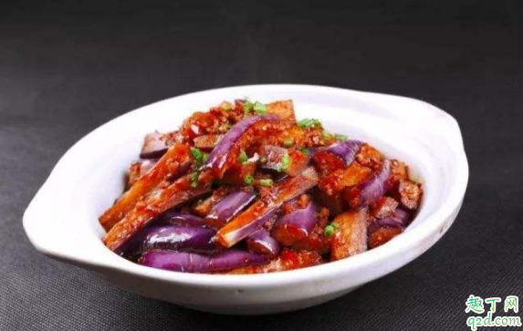 鱼香茄子用长茄子还是圆茄子(鱼香茄子用什么茄子)