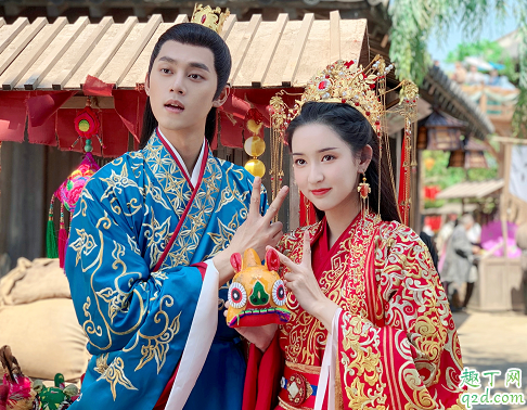 长安少年行唐九华和谁是一对(长安少年行唐九华喜欢沈依依吗)