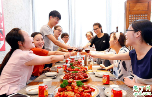 请领导吃饭要不要叫上别人
