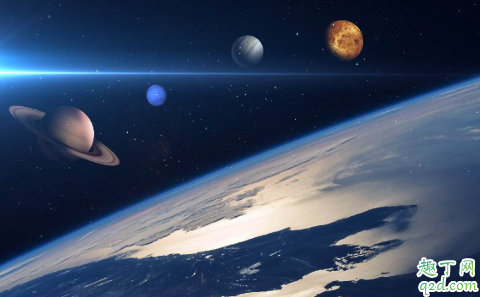 三星伴月是什么天象(三星伴月是什么意思)