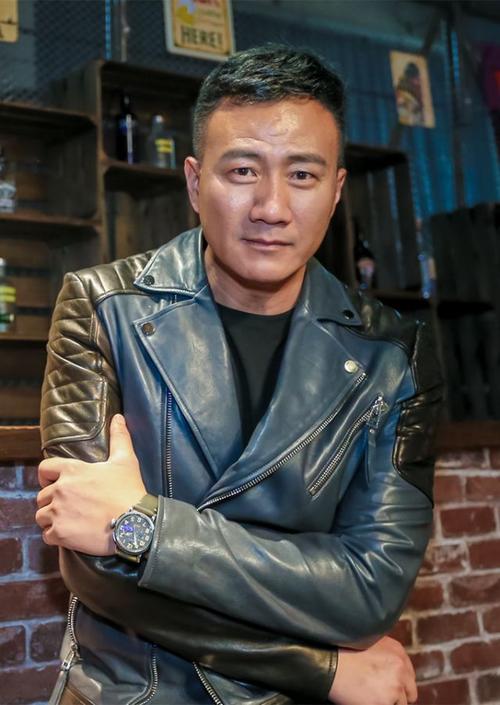 胡军个人资料，胡军东宫西宫