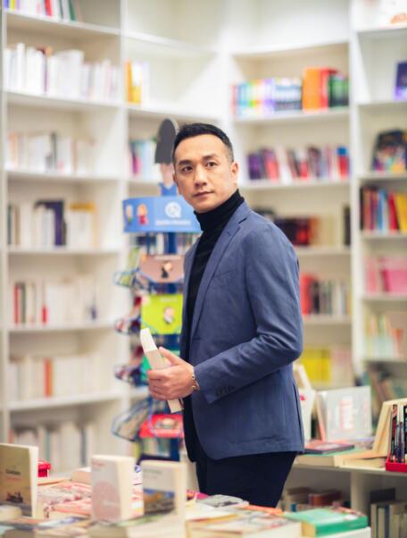 黄觉为什么那么有钱(黄觉是干嘛的)