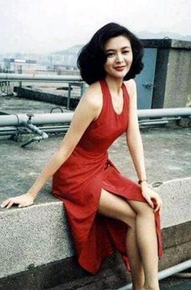 最惨的男团top伍嘉成是什么梗