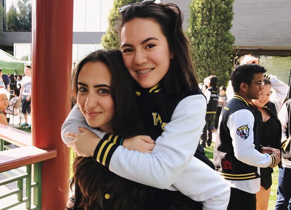 苏芒为什么叫张韶涵蹲下？苏芒的老公个人资