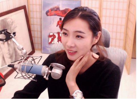 女流66吃甘蔗是什么梗？陈一发和女流什么