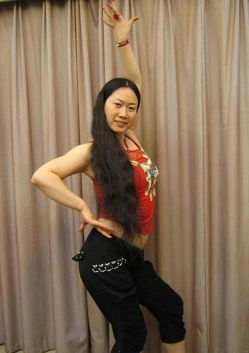 芙蓉姐姐逆袭白富美，芙蓉姐姐现状(芙蓉姐姐变美)