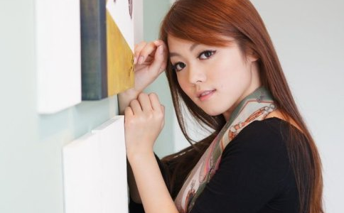 寂寞女性，女生空虚寂寞有多恐怖(女生很寂寞)