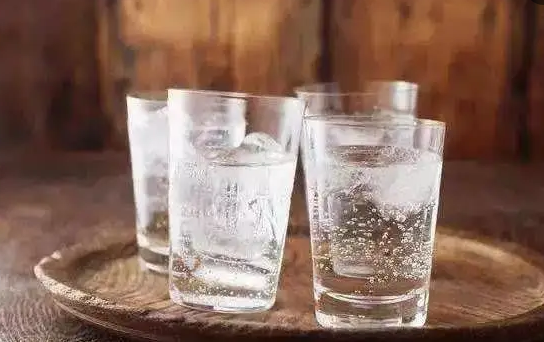 三伏天可以喝冰水吗(三伏天喝冰水对身体害处)