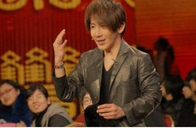 王力宏刘谦，王力宏真的扇了刘谦巴(刘谦真的被王力宏打了吗)