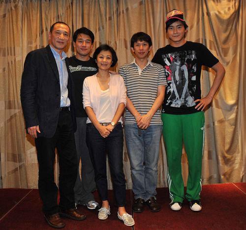 张艾嘉老公，王靖雄(张艾嘉 父亲)