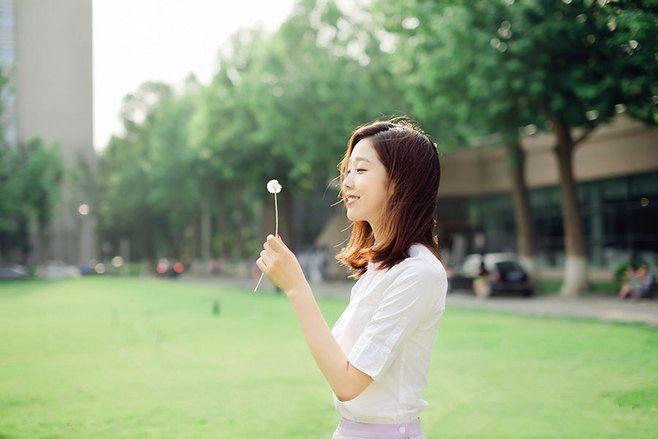 李炫臻，李炫臻是韩国人(李炫臻剧照)