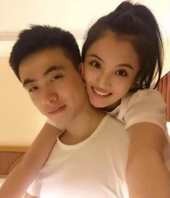 杨鸣为什么叫白巧克力、天道、队座,他老婆唐佳良是做啥工作的　本文共（1168字）