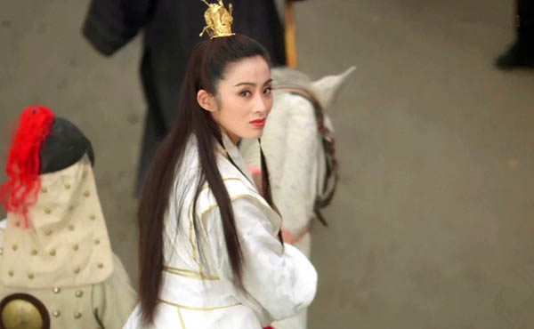 向华胜为什么在八宝山下葬？向华胜为什么没娶张敏　本文共（1395字）
