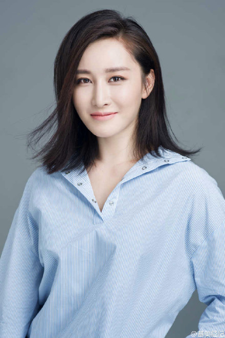 蒋璐霞长发照片组图,她几几年出生的多大了？结婚了吗？　本文共（701字）