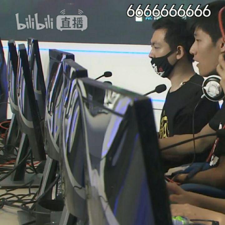 嘟督不噶油长什么样真人照片有吗？他是干什么工作的　本文共（1107字）