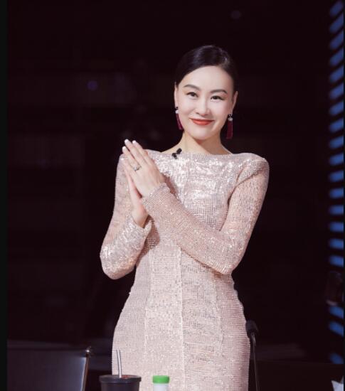 巩俐新加坡国籍为什么还要自称中国演员,她现在恢复国籍了吗？　本文共（1168字）