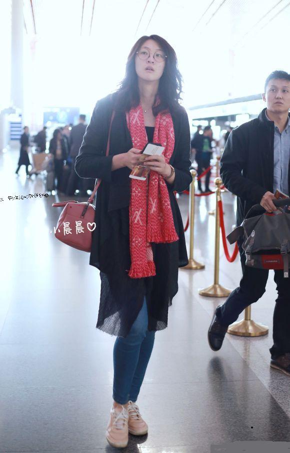 杨臻博和惠若琪怎么认识的？惠若琪男友杨臻博妈妈形如瑞照片　本文共（913字）