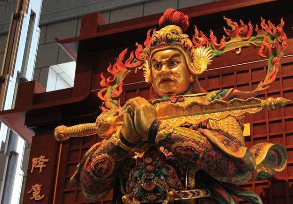 韦陀菩萨金刚杵的拿法是怎样的,他和关公怎么是一对？　本文共（1216字）
