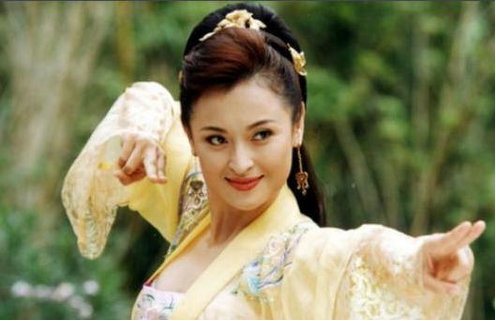 王璐瑶是混血俄罗斯血统吗,她年轻时的照片组图　本文共（944字）
