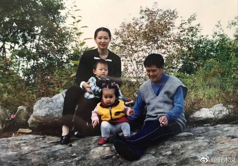 马丽娟第一任老公是谁,她年轻时候的照片组图　本文共（914字）