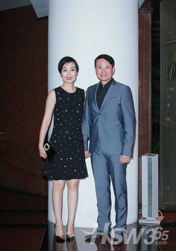 江美仪年轻时候的照片,江美仪的老公吴君祥资料照片　本文共（766字）