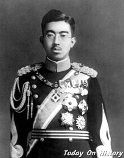 日本战败为何不绞死天皇？日本天皇裕仁葬礼照片　本文共（1126字）