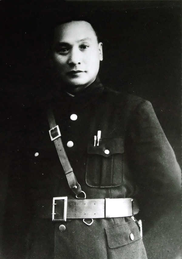 龙云和卢汉是什么关系？龙云最后是怎么死的　本文共（605字）