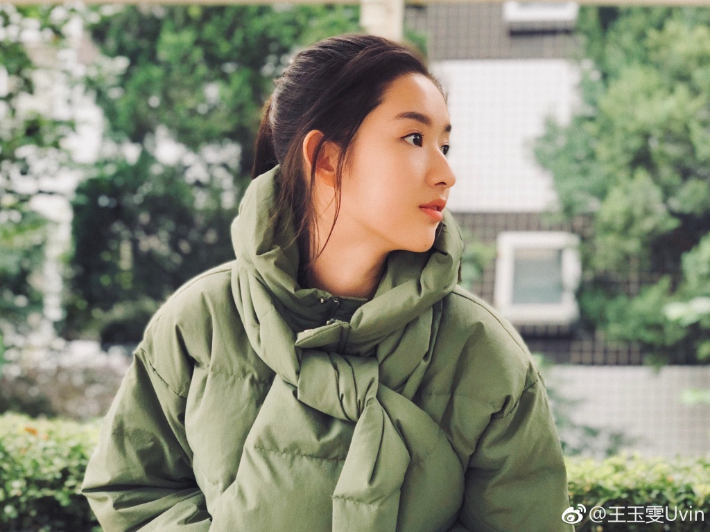 刘昊然女朋友是王玉雯？王玉雯太美了组图　本文共（1000字）