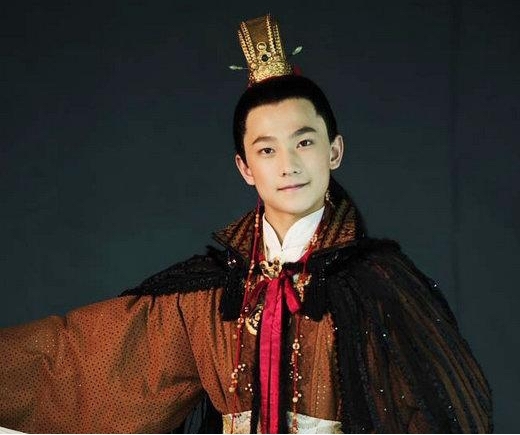 李少红版红楼梦杨洋哪一集出现,杨洋被李少红扇巴掌真的吗？　本文共（894字）