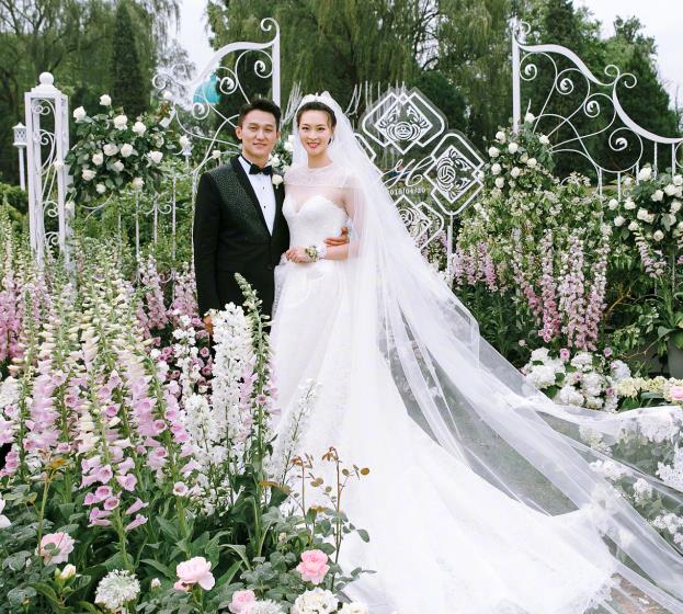 惠若琪紧身裤大长腿照片,惠若琪老公杨臻博睡觉都要笑醒啊！　本文共（1116字）