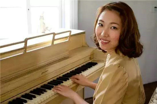 王若琳的歌属于什么风格是爵士吗,她是在美国长大吗？　本文共（989字）