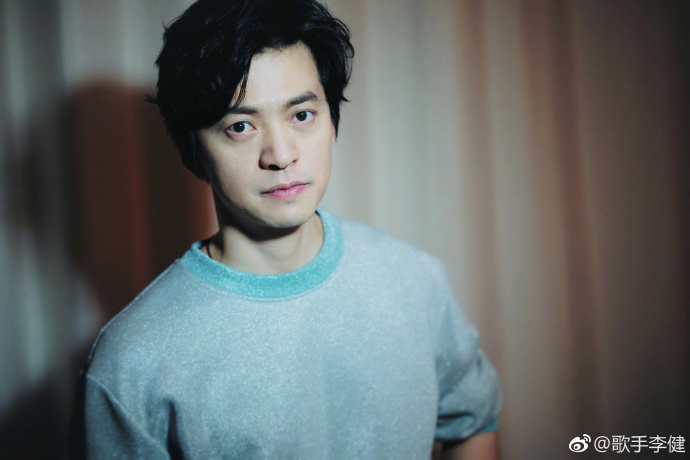 真正的中国高学历明星都有谁,学历对演员有意义吗？　本文共（1096字）