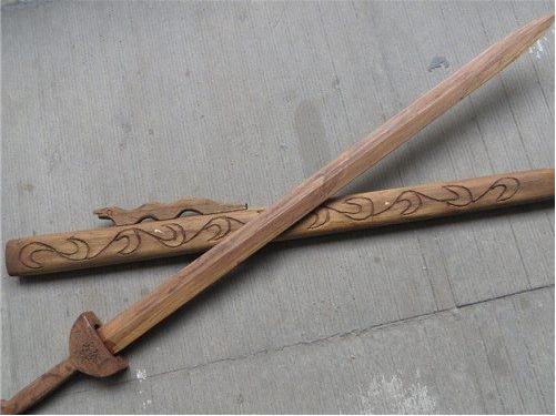 桃木剑的风水作用有哪些？真正的桃木剑多少钱一把　本文共（901字）