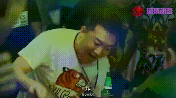 衣云鹤是德云社的吗,他和大鹏斗地主的电影叫什么？　本文共（729字）