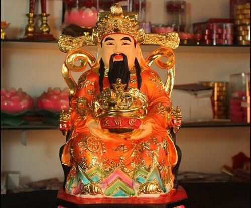 财神方位是面向还是背向？财神爷摆放位置脸朝向揭秘　本文共（846字）