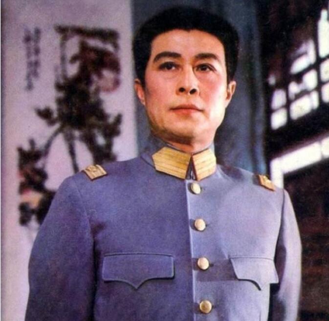 王心刚最近的情况怎样,王心刚为什么有那么多女影迷　本文共（1140字）
