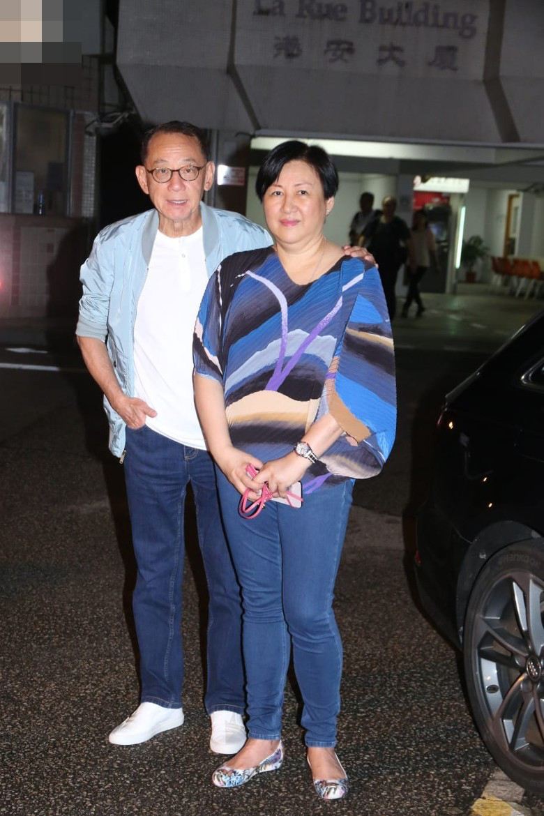 杨受成为什么会选香港9号车牌,他不坐奔驰是怎么回事？　本文共（986字）