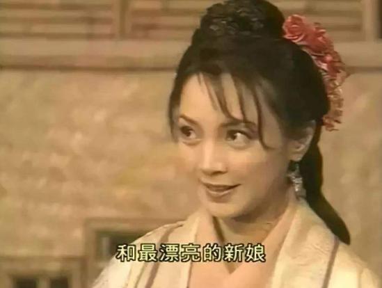 杨婉仪年轻时候的图片,她和邓萃雯长的好像对比图　本文共（1520字）