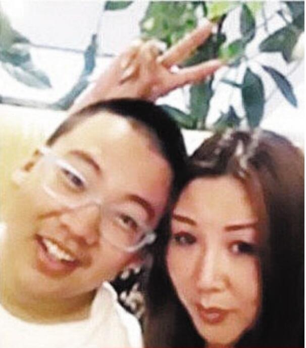 胡中惠在日本做什么她现在的照片有吗,她现任老公是谁　本文共（1111字）