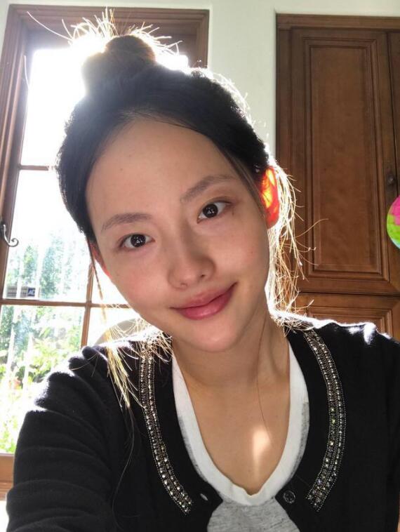 张嘉倪为什么叫张嘉儿,她素颜照片来了！　本文共（1204字）