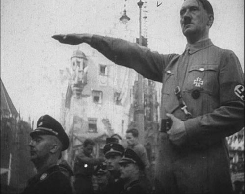 德国纳粹敬礼手势图,上绞架的纳粹德国战犯实拍　本文共（797字）
