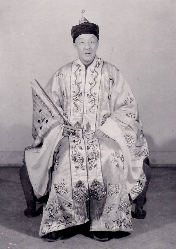 解密龙虎天师府收徒条件,龙虎山天师府现任天师是哪位？　本文共（1169字）