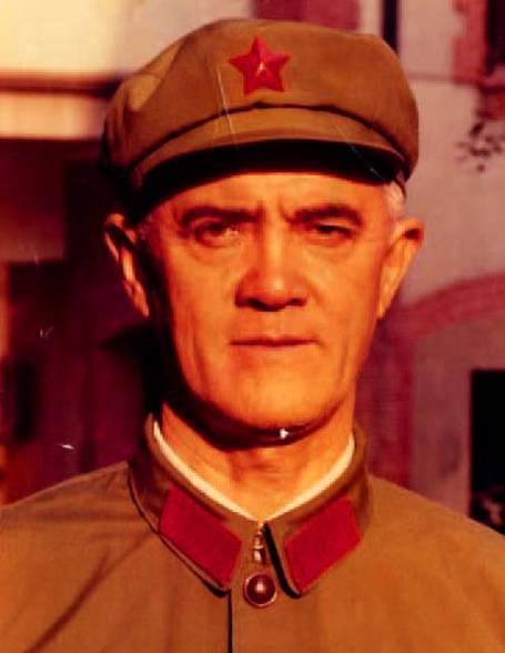 林虎将军年轻时候的帅气照片,老将军为引进俄战机立下汗马功劳　本文共（1304字）