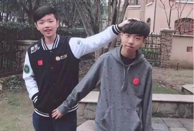 xdd(小叮当)和孤存有什么矛盾,两人微博取关闹掰了？　本文共（1018字）