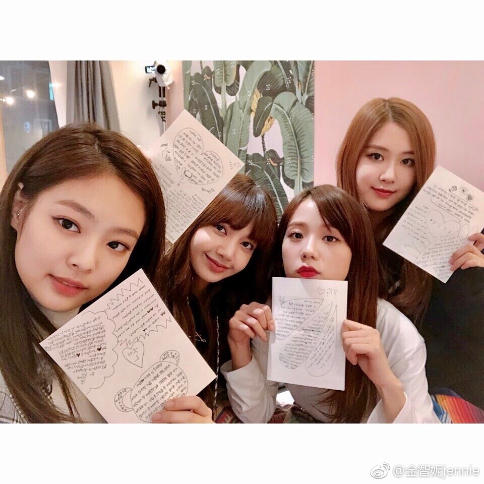 jennie金智妮划水是什么意思,她对划水是如何回应的？　本文共（974字）