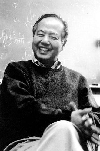 杨振宁与李政道哪个贡献大？李政道为什么不回国　本文共（756字）