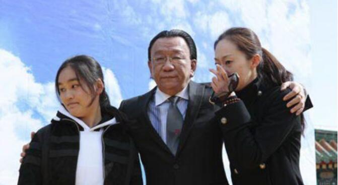 侯耀文遗产最大受益人是谁,侯耀华凭什么争夺遗产？　本文共（1020字）