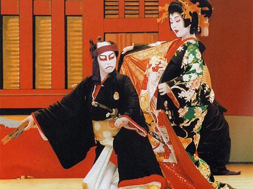 日本歌舞伎等于豪门吗,歌舞伎世家在日本地位如何？　本文共（1051字）